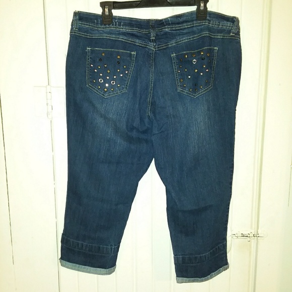 💥4/$15💥South Pole Capris - Picture 2 of 4